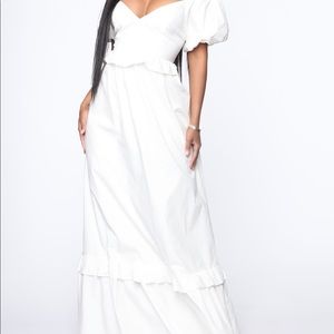 Nwt fashion nova white maxi dress